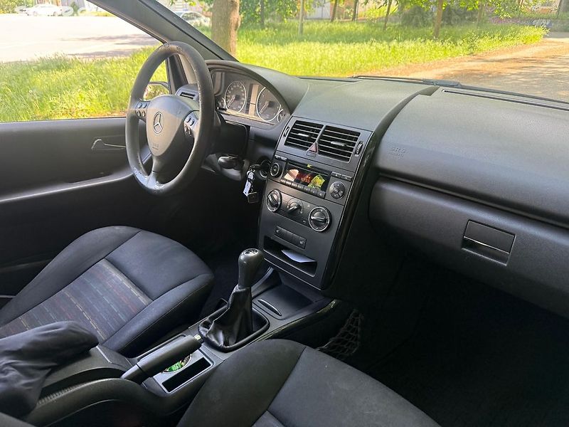 Mercedes-Benz Třídy A (2006) 150, 70kw - fotka 10 z 20
