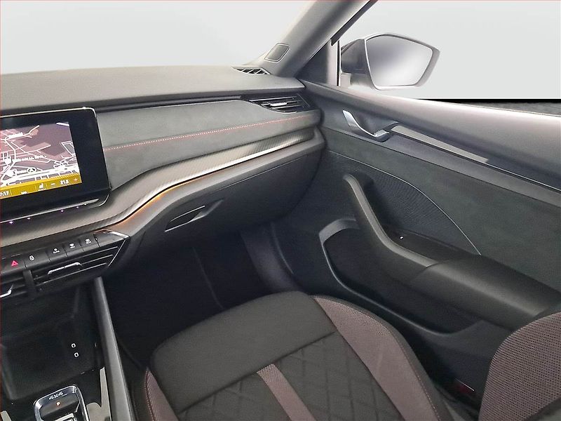 Škoda Octavia (2023) RS 2.0 TDI 4x4 - fotka 8 z 24