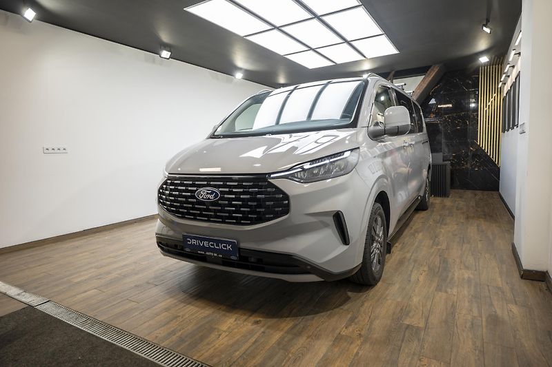 Ford Tourneo Custom 2.0 EcoBlue 125 kW 4x4 - fotka 8 z 53