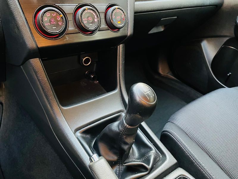 Subaru XV 1.6i 4x4 MAN SENZORY SERVISKA - fotka 33 z 36
