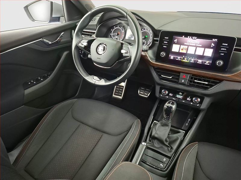 Škoda Kamiq (2022) 1.0 TSI - fotka 7 z 20