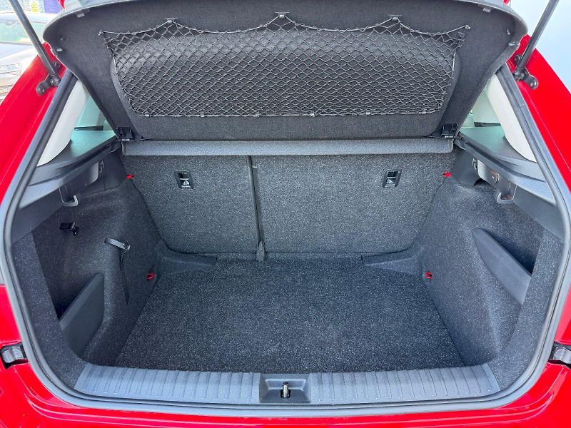 Škoda Kamiq (2025) 1.0 TSI 85kW Top Selection - fotka 34 z 35