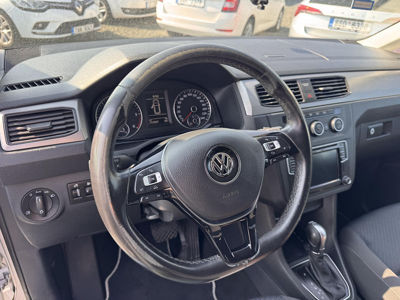 Volkswagen Caddy Maxi 2.0 TDi, 110 kW,DSG, - fotka 15 z 21