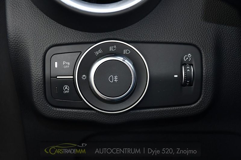Alfa Romeo Stelvio 2.2 Diesel 16V Veloce TAŽNÉ - fotka 27 z 52
