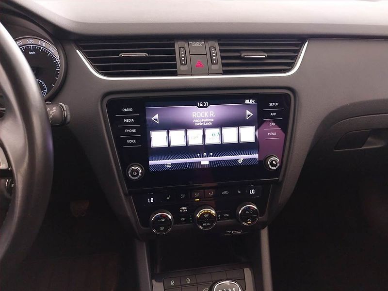 Škoda Octavia (2019) Style 1.6 TDI, Serv.kniha - fotka 12 z 24