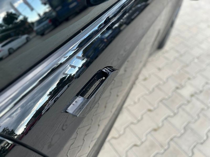 Tesla Model S - fotka 22 z 30