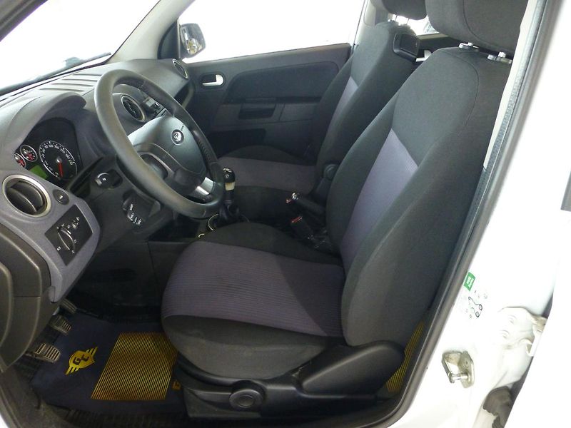 Ford Fusion (2010) 1,4i*KLIMA*VYHŘ.ČELNÍ SKLO* - fotka 10 z 24