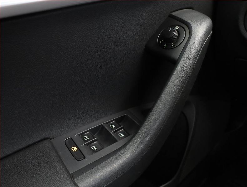 Škoda Octavia (2015) Ambition 2.0 TDI, Automat - fotka 16 z 18