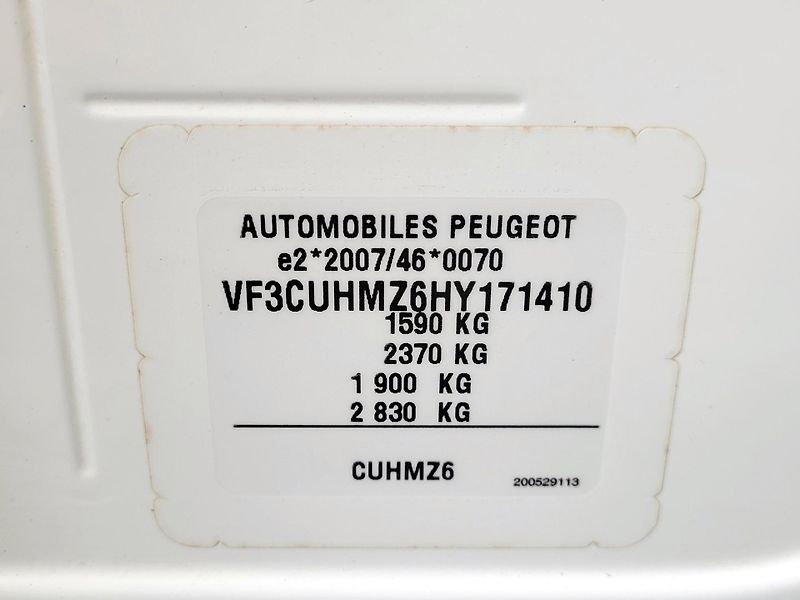 Peugeot 2008 1,2 MÁLO NAJETO*CZ,SERVIS - fotka 39 z 39