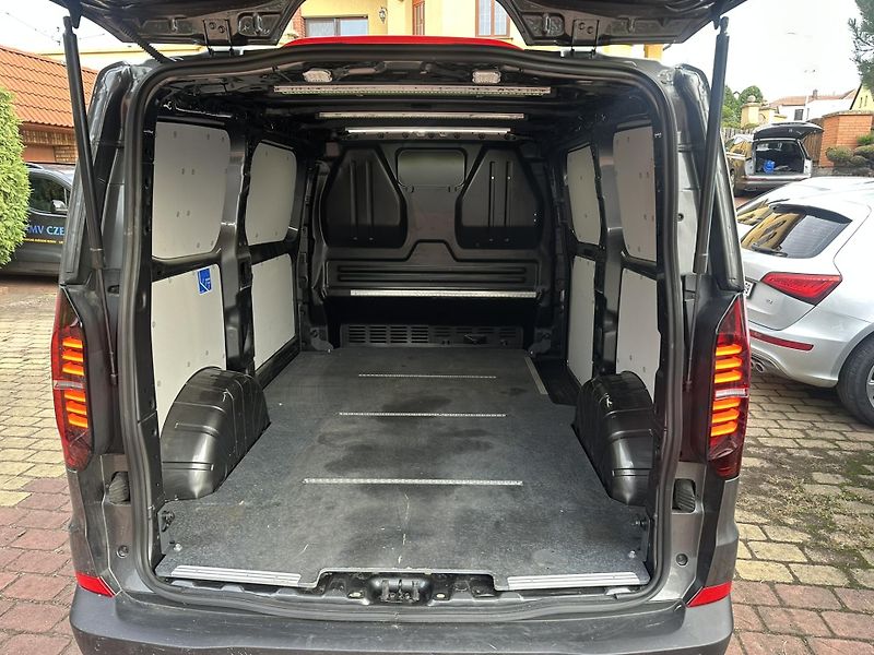 Volkswagen Transporter (2025) 2,0 TD Automat, LED, KAMERA - fotka 18 z 19