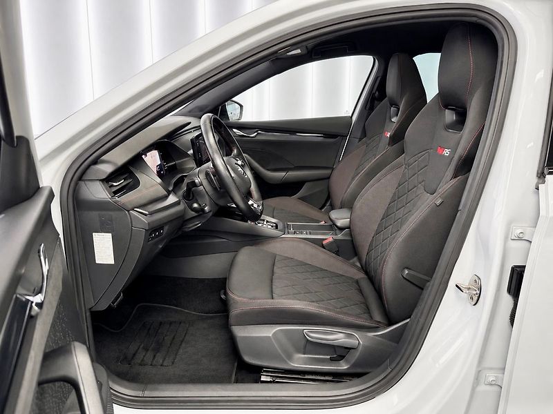 Škoda Octavia 2.0TDI DSG 4X4 RS, ACC, LED, K - fotka 10 z 27
