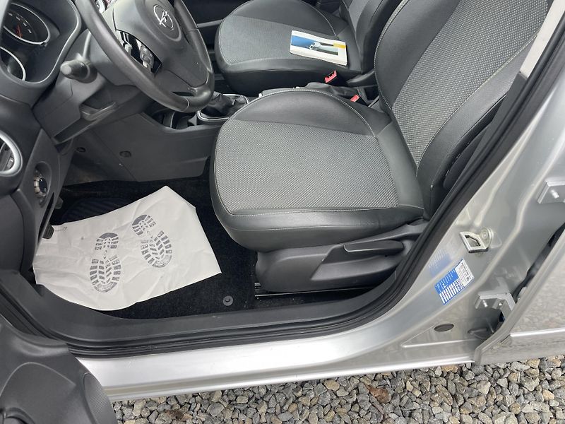 Opel Corsa 1.2i 80PS 141000KM KLIMA STK!! - fotka 103 z 169