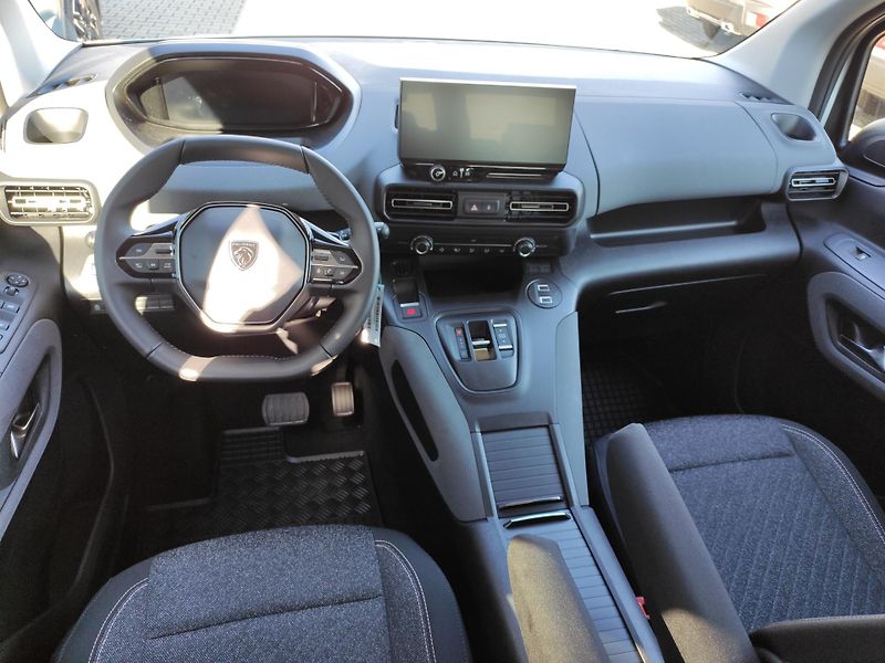 Peugeot Rifter (2025) ALLURE 1.5 HDI AUT 130k - fotka 2 z 23