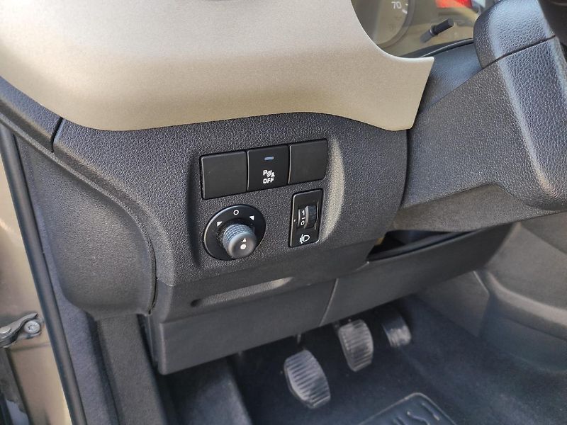 Citroën Berlingo (2014) MULTISPACE EXCLUSIVE 1.6HDI TZ - fotka 23 z 31