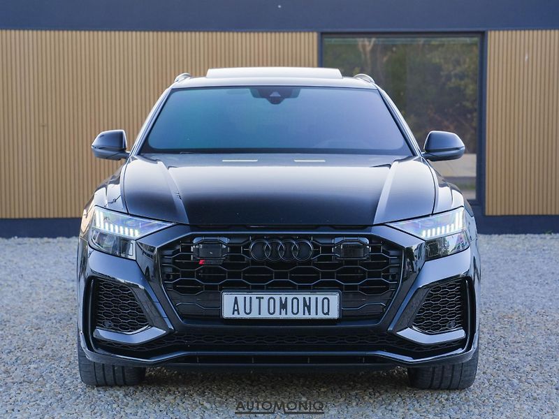 Audi RS Q8 (2023) Matrix, Ker. brzdy, Pano, B&O - fotka 20 z 20