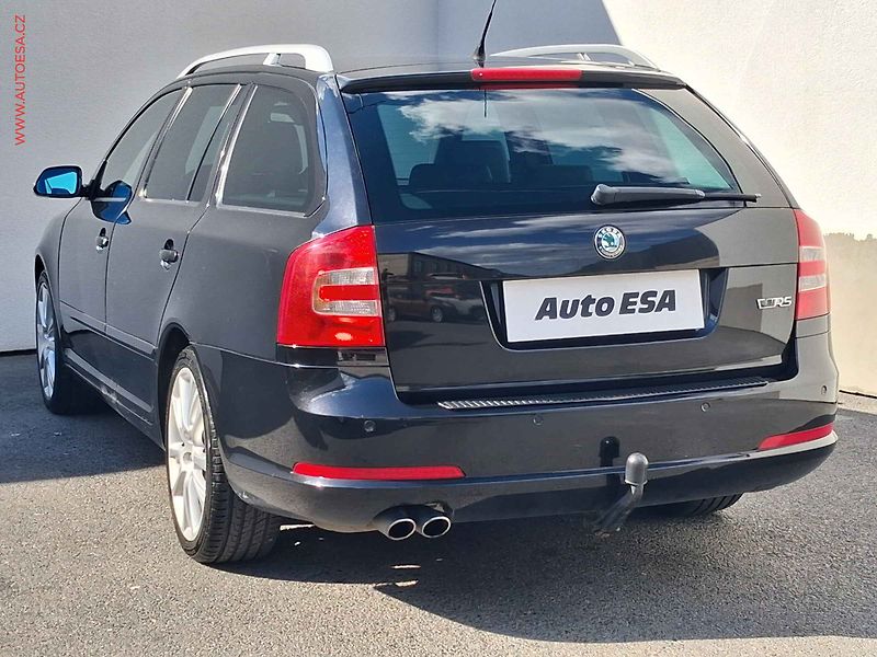 Škoda Octavia (2008) 2.0TDi, AC, TZ, navi, xenon - fotka 6 z 17