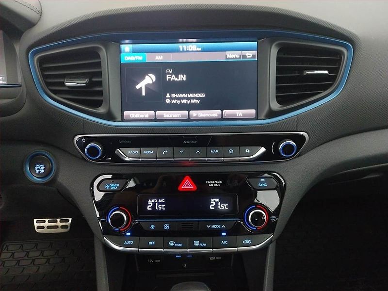 Hyundai Ioniq (2018) Hybrid, Automat, Kůže, Navi - fotka 12 z 21