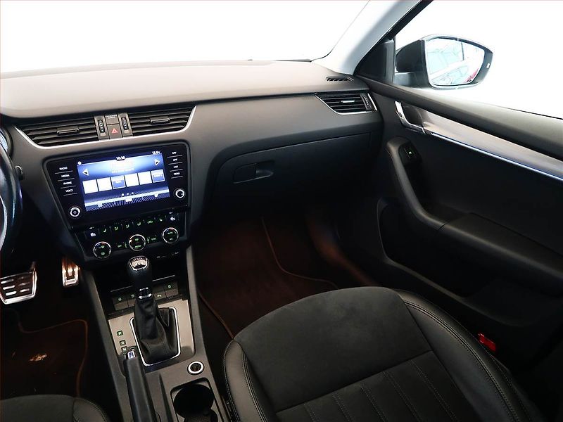 Škoda Octavia (2017) 2.0 TDI, 4X4, Automat, Kůže - fotka 8 z 20
