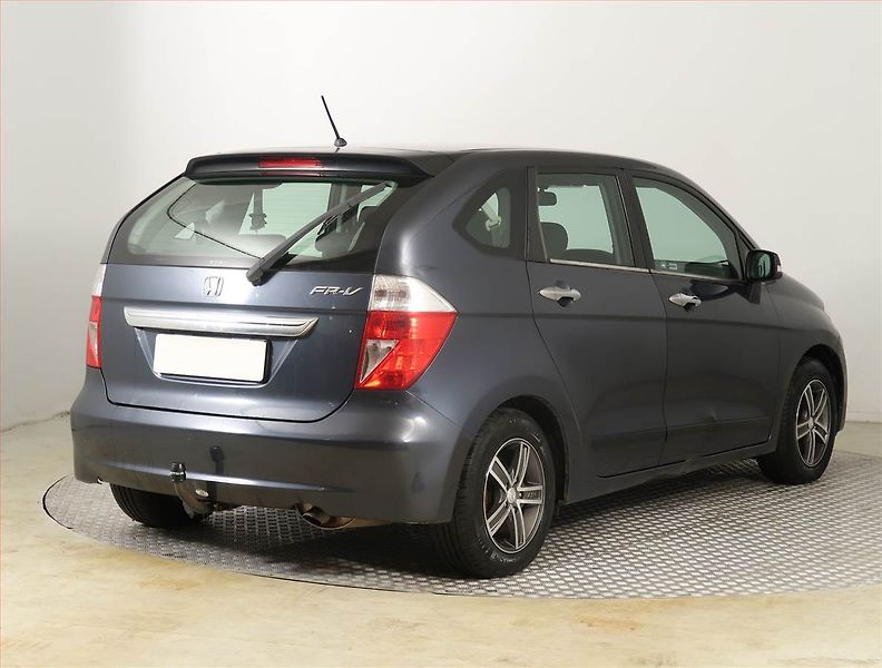 Honda FR-V (2005) 1.7, 6 míst, ČR,1.maj - fotka 5 z 15