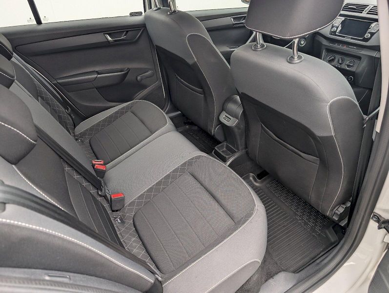 Škoda Fabia (2023) Combi 1.0 TSI / 70 kW Ambition - fotka 9 z 30