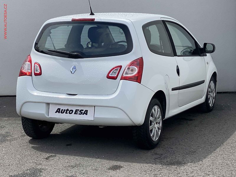 Renault Twingo (2014) 1.2i - fotka 4 z 11