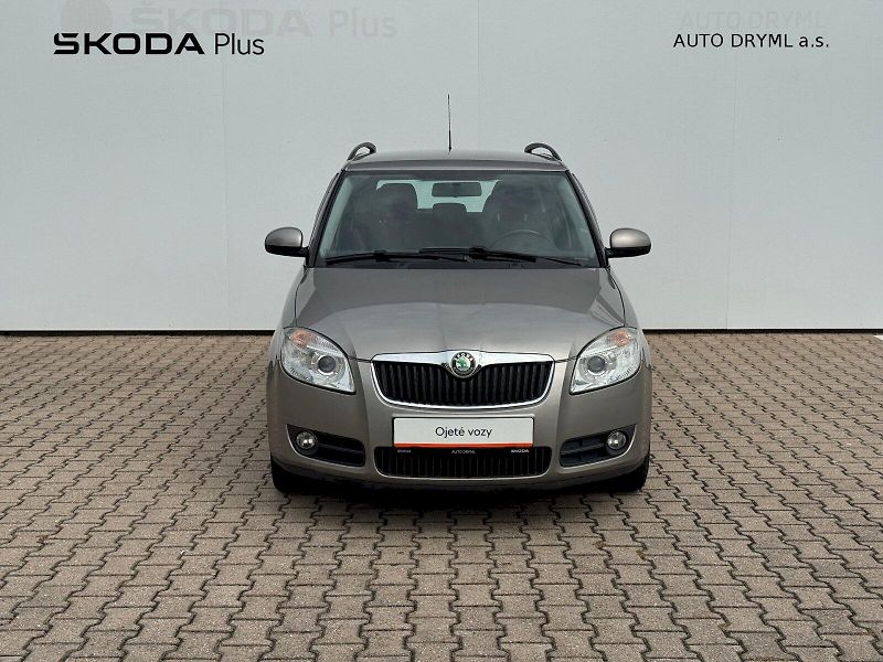 Škoda Fabia (2009) Elegance Edition Combi 1.4 MPI - fotka 4 z 24