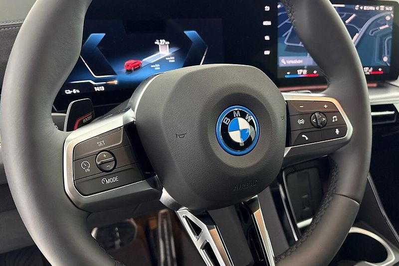 BMW iX1 xDrive30 - fotka 20 z 23