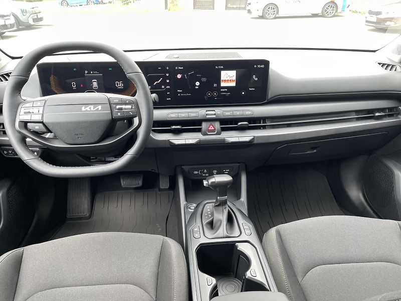 Kia K4 Sportswagon (2026) 1.6T-GDi 7DCT SPIN 110Kw - fotka 11 z 23