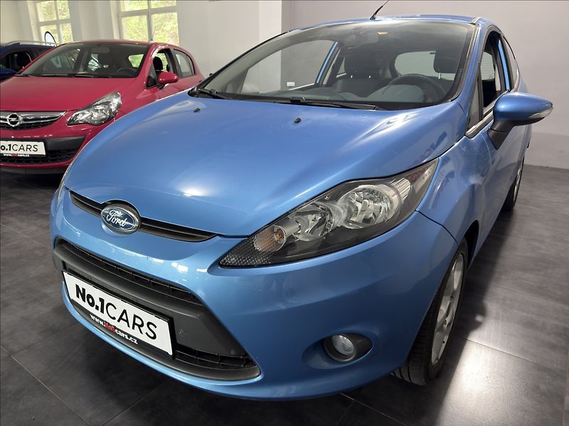 Ford Fiesta 1,2   i 83.000KM SERVIS ALU ST - fotka 18 z 19