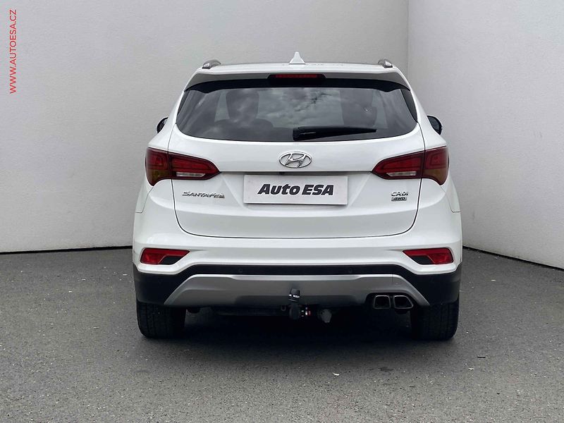Hyundai Santa Fe (2016) 2.2 CRDi 4x4, Premium, AT - fotka 5 z 19