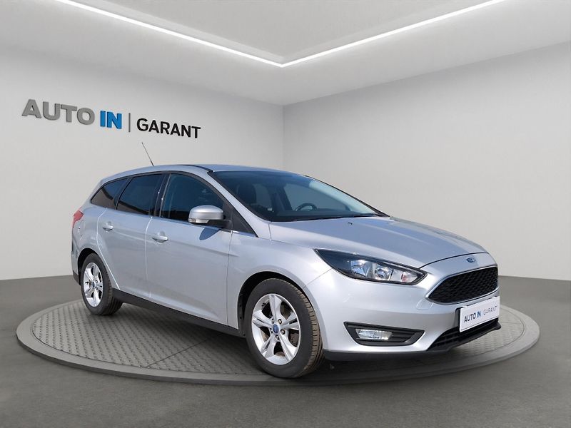 Ford Focus (2015) TREND SPORT 1.0 92kW, ČR, Tažn - fotka 3 z 20