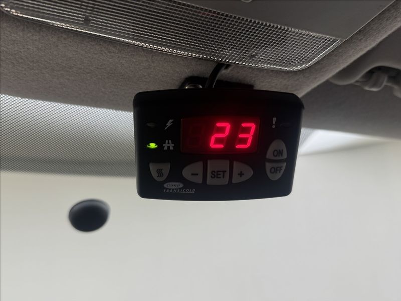 Volkswagen Transporter 2,0 2XCHLAĎÁK DPH NZ.TOP ČR - fotka 19 z 33