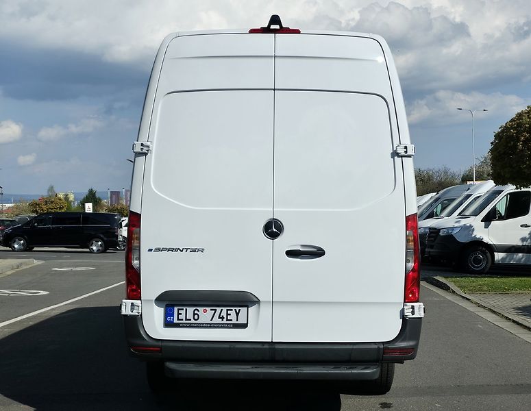 Mercedes-Benz eSprinter 320 KAWA PRO L 81kWh - fotka 6 z 26