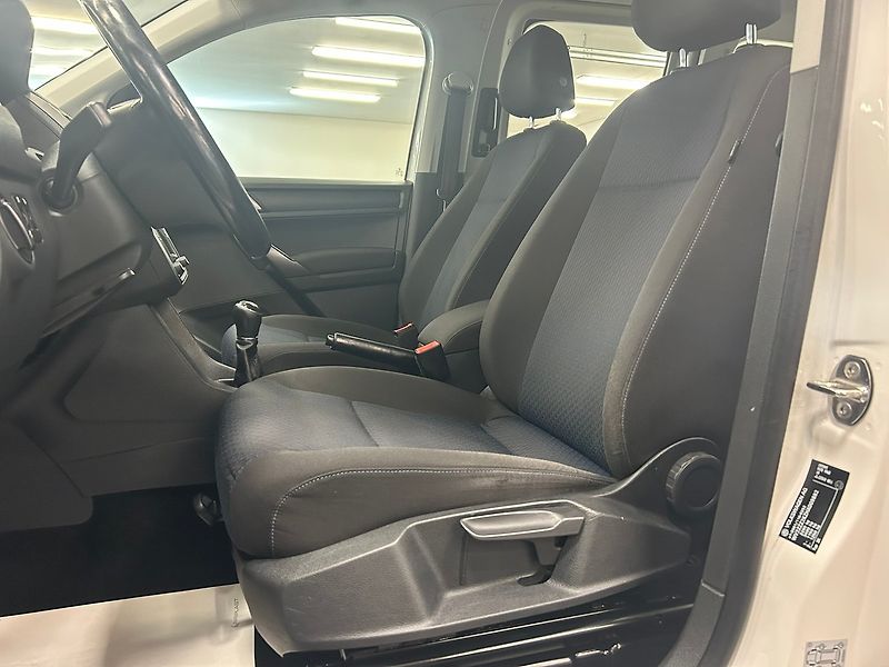 Volkswagen Caddy (2016) Maxi Life 1.4 TGI 2016 | Záruk - fotka 16 z 62