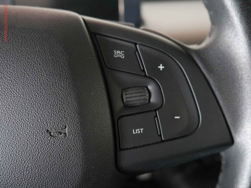 Citroën C4 Cactus (2018) 1.2 PT, 2.maj,ČR, servis - fotka 13 z 19