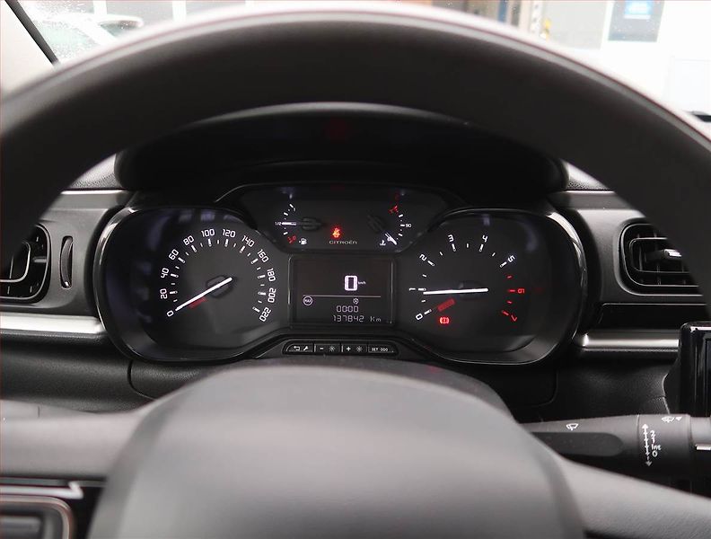 Citroën C3 (2021) Feel Pack 1.2 PureTech - fotka 11 z 18