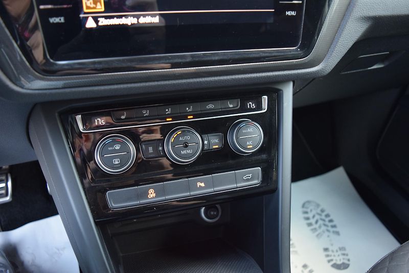 Volkswagen Touran (2018) 1.5TSI 110kw ED. JOIN LED NAVI - fotka 23 z 44