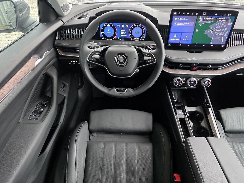 Škoda Superb Combi DSG 4M 2,0TDi 142kW L&K - fotka 8 z 28