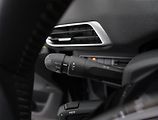Peugeot 3008 (2022) Active 1.5 BlueHDi, digi klima - náhled 20