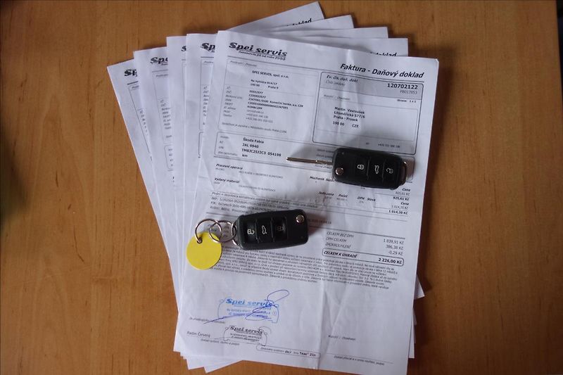 Škoda Fabia 1,4 i 16V 63KW, ČR, AMBITION. - fotka 28 z 29