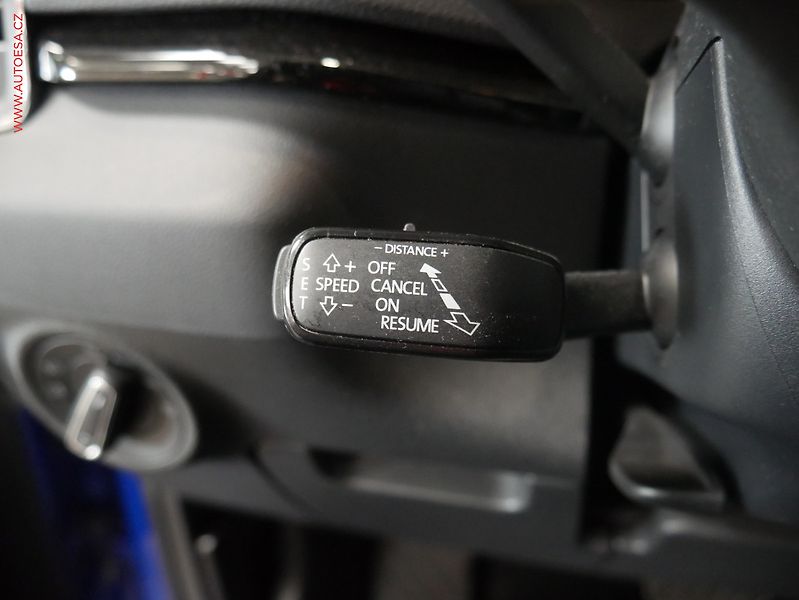 Škoda Karoq (2019) 1.6TDI, Ambition, DSG, +kola - fotka 12 z 21