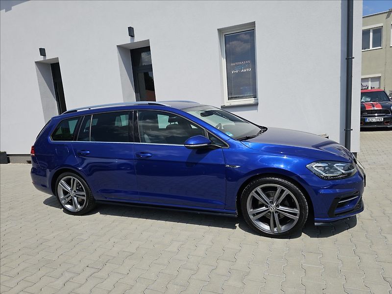 Volkswagen Golf 1,4TSi R-Line Webasto NAVI - fotka 5 z 43