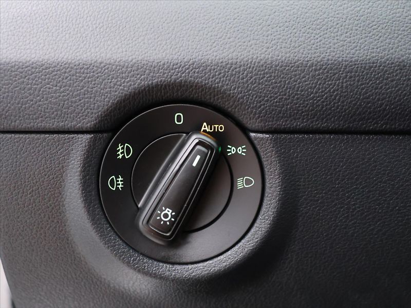 Škoda Octavia 2,0 TSI DSG RS230 CZ Challenge - fotka 16 z 34