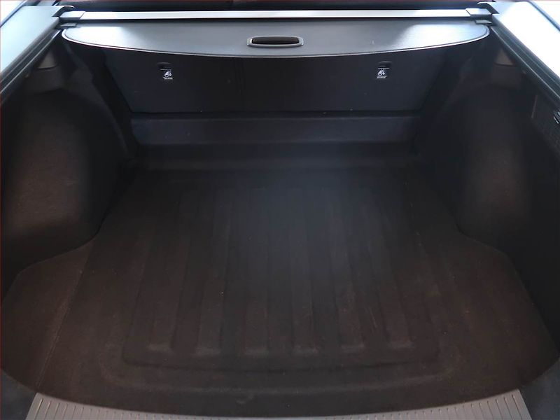 Hyundai i30 (2023) Comfort 1.5 DPI, ČR,1.maj - fotka 14 z 15
