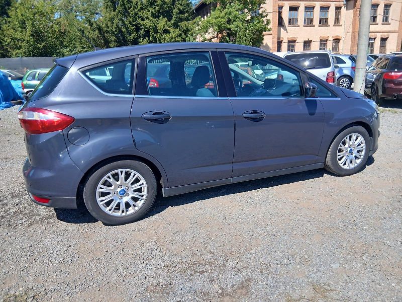 Ford C-MAX 1.6 TDCI, ALU, 6 rychlostí - fotka 9 z 39