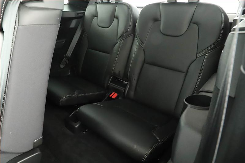 Volvo XC90 (2020) B6 AWD - fotka 14 z 31