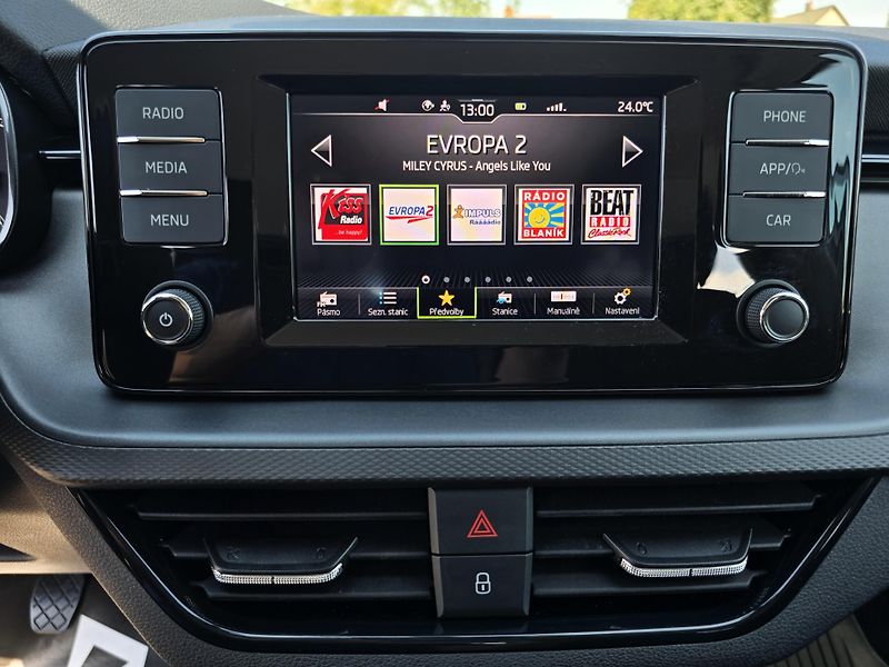 Škoda Scala 1.0TSI AMBITION NEHAVAR TOP ČR - fotka 27 z 36