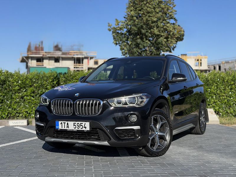 BMW X1 (2016) 110 kW xLine xDrive - fotka 1 z 24