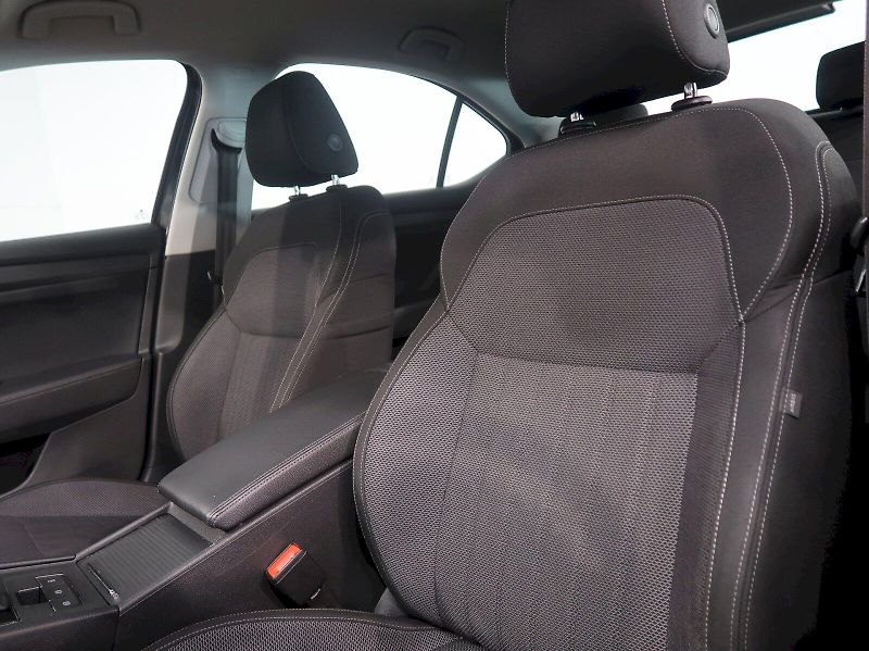 Škoda Superb (2021) STYLE 1.5TSI 110KW DSG - fotka 15 z 37