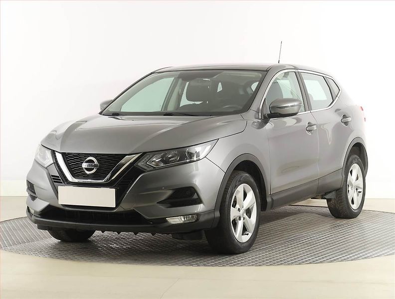 Nissan Qashqai (2019) 1.3 DIG-T, ČR,1.maj - fotka 2 z 21